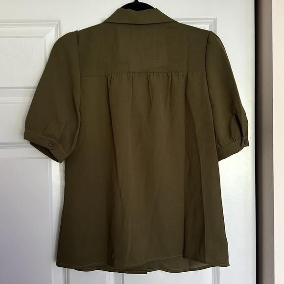 NWT* Grace Karin Button-up Blouse - Size Small - Picture 3 of 3